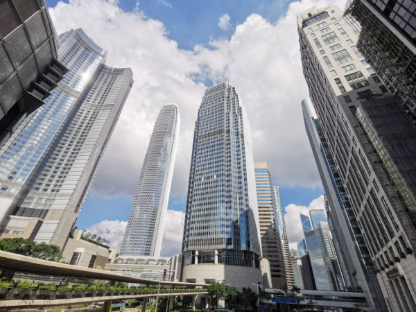 东北证券：AI驱动存储新周期 HBM涨价预计至少持续到2027年