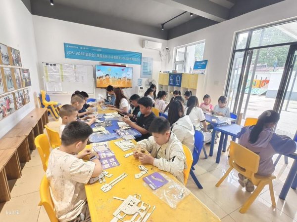 童手巧制展风采, 长沟镇成功举办少儿手工创意活动